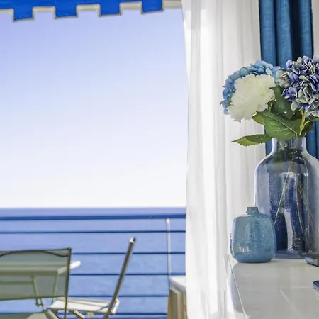 Bord De Mer- -antibes Juan * Антиб