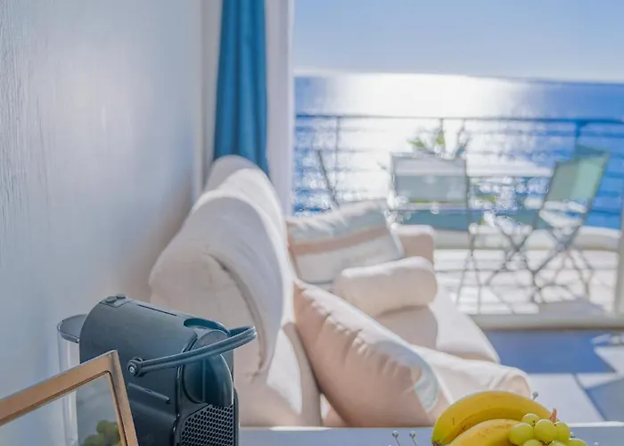 Bord De Mer- -antibes Juan *