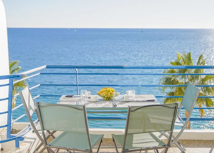 Апартаменты Bord De Mer- -antibes Juan *