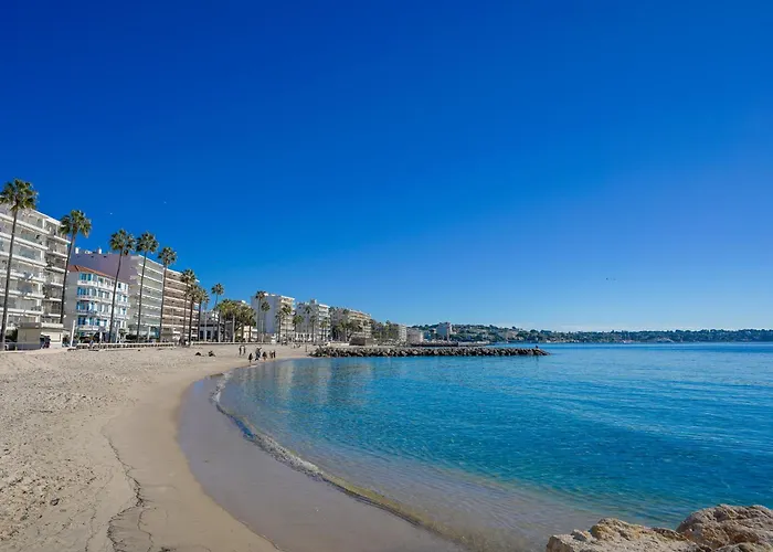 Bord De Mer- -antibes Juan